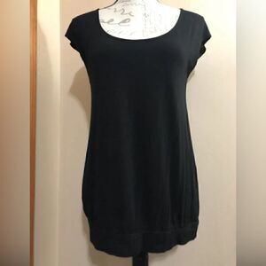 Ann Taylor Women's Black Sleeveless Top Blouse Shirt - Size Medium